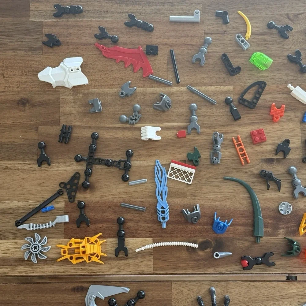 LEGO BIONICLE Hero Factory Bulk Lot of 200+ Parts Pieces 1 LB+ SEE PICTURES!